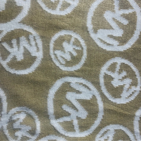 Michael Kors Beige and White Scarf - Picture 6 of 7